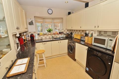 29 Oates Road, Romford, RM5 2DX