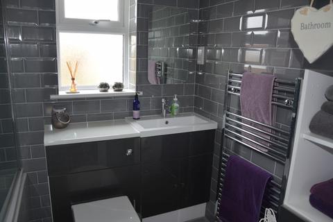 27 Bathurst Close, Burnham-on-sea, TA8 2SZ