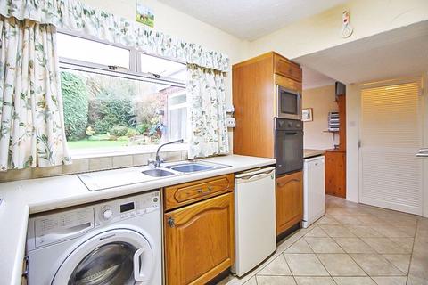 2 Greenacres, Dudley, DY3 3PX