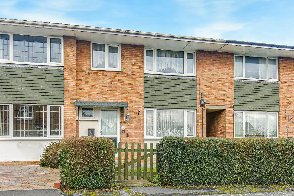 Ash Road, Westerham, Kent, TN16 1EJ 3 bed terraced house £349,950
