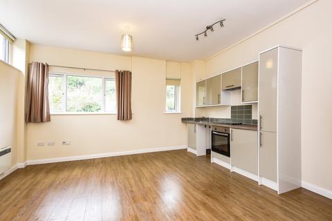 Studio to rent, Cotswold Dene, Standlake