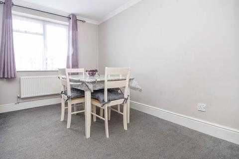 15 Atherfield Road, Southampton, SO16 9NN