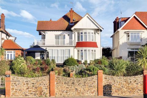35 Thorpe Esplanade, Thorpe Bay, Southend-on-sea, SS1 3BA