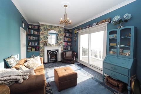 35 Thorpe Esplanade, Thorpe Bay, Southend-on-sea, SS1 3BA