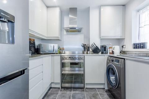 7 Akister Close, Buckingham, MK18 7HT