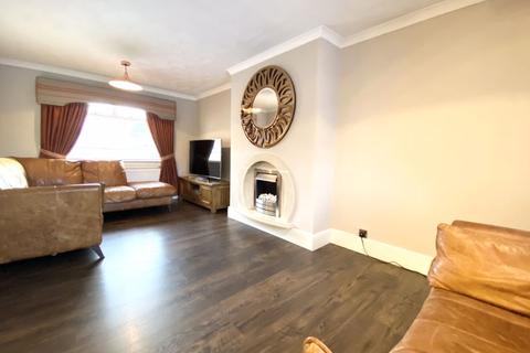 16 Auld Avenue, Mauchline, KA5 6AX