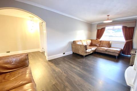 16 Auld Avenue, Mauchline, KA5 6AX