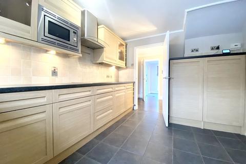 16 Auld Avenue, Mauchline, KA5 6AX