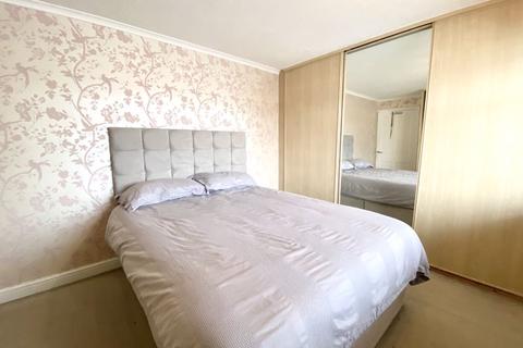 16 Auld Avenue, Mauchline, KA5 6AX