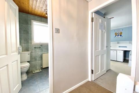 16 Auld Avenue, Mauchline, KA5 6AX