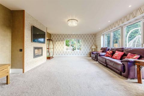 21 Pinewood Close, Norwich, NR6 5LX