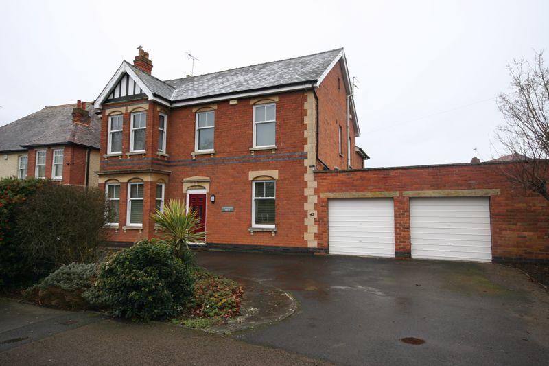 Carisbrooke Road, Hucclecote, Gloucester 5 bed detached house £645,000