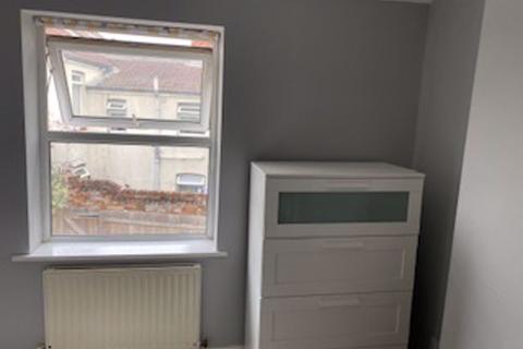 1 bedroom in a house share to rent, *AVAILABLE 10th January* Walpole Road, Bournemouth