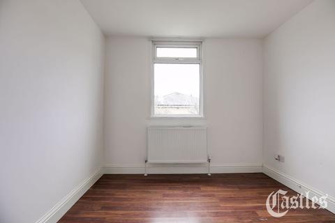 124 Clifden Road, London, E5 0LN