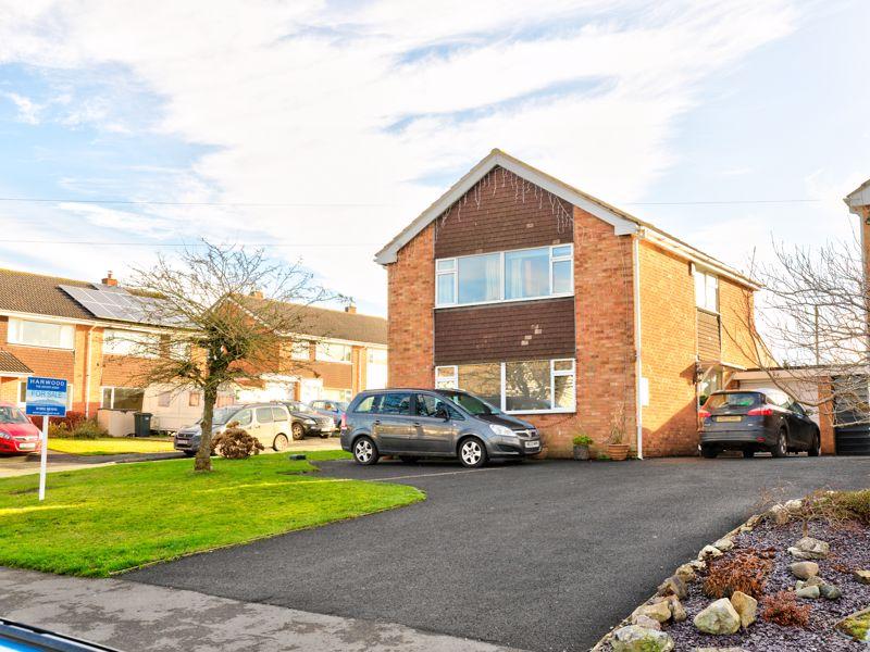 Coalport Road, Broseley 4 bed detached house £269,950