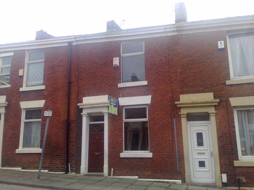 Walsh Street, Blackburn 2 bed terraced house £375 pcm (£87 pw)