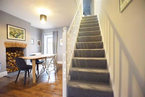 29 Swan Road, Gloucester, GL1 3BJ