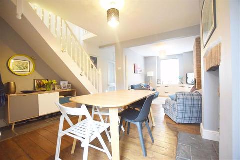29 Swan Road, Gloucester, GL1 3BJ