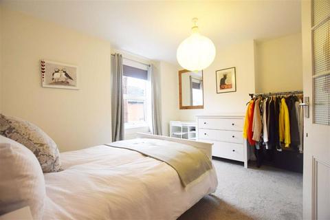 29 Swan Road, Gloucester, GL1 3BJ
