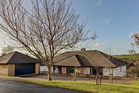 7 Bowood Park, Lanteglos, Camelford, PL32 9LA