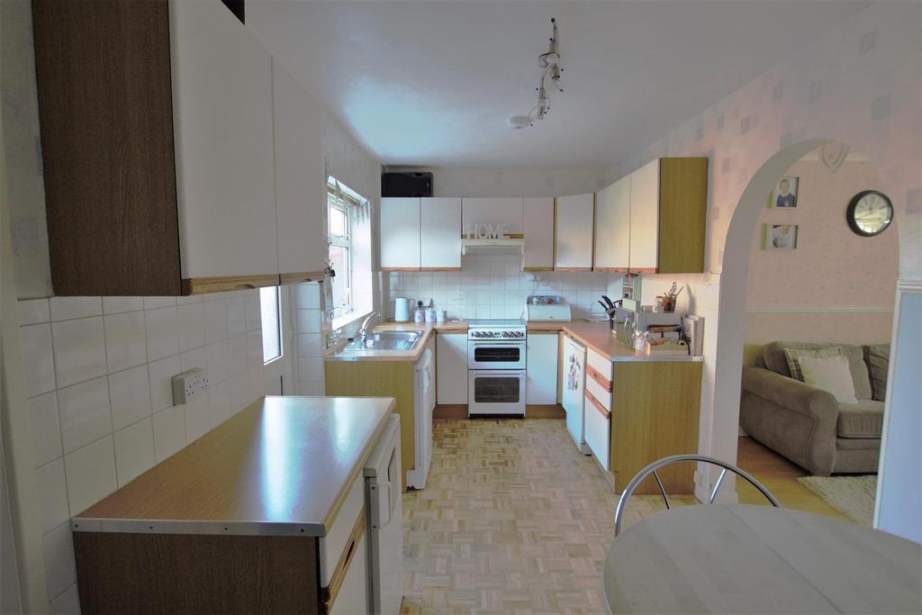 Kitchen/dining