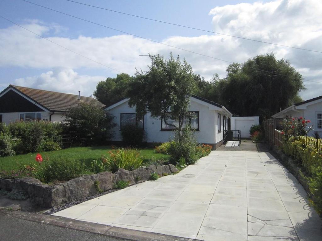Towyn Way West Towyn Bungalows For Sale at Cathi Lao blog
