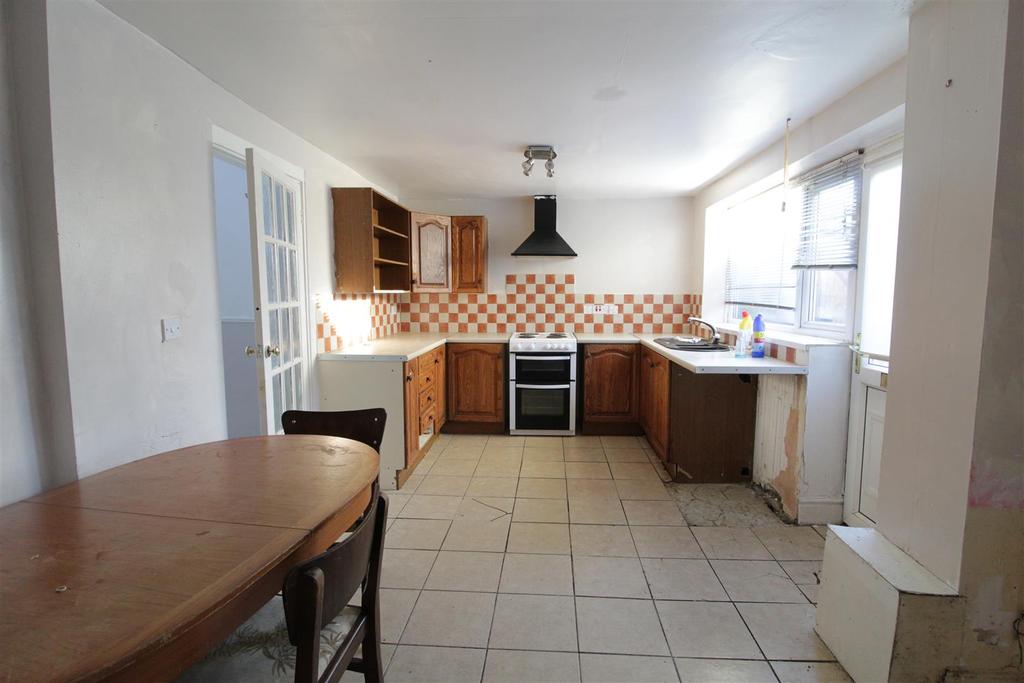 Louisa Street, Darlington 3 bed end of terrace house £75,000