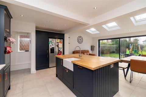7 Albert Road, Bunny, Nottingham, NG11 6QE
