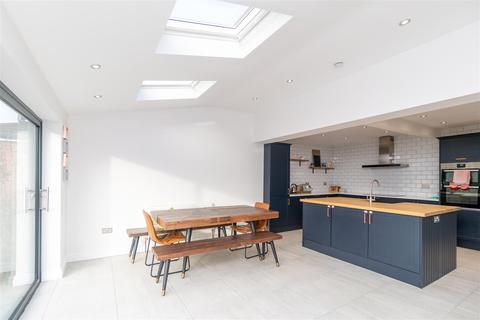 7 Albert Road, Bunny, Nottingham, NG11 6QE