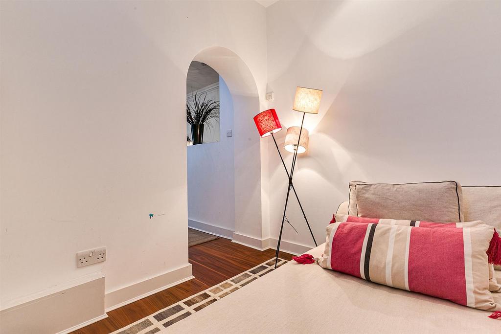 Apartment in London - View 4