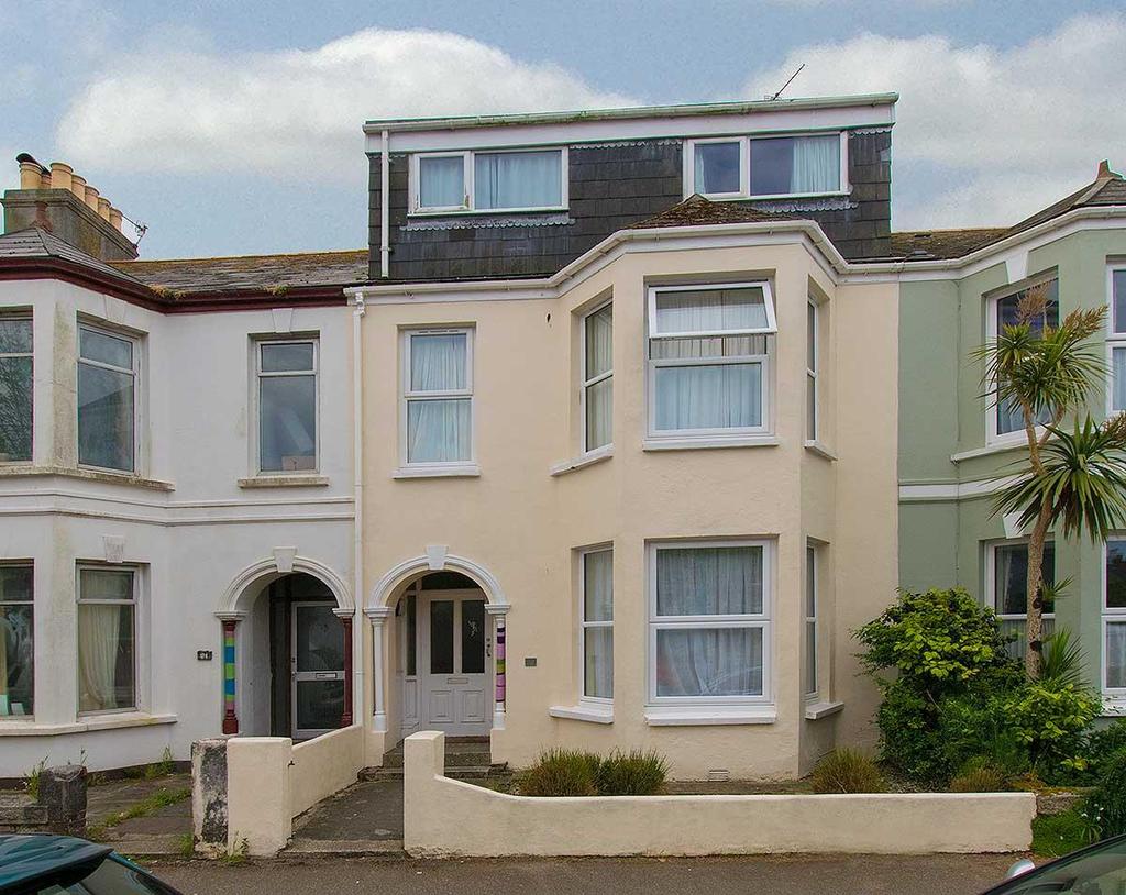 Marlborough Road, Falmouth 8 bed house to rent £3,505 pcm (£809 pw)
