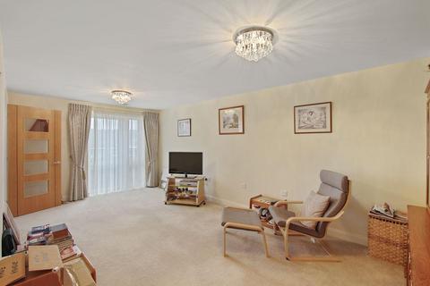 1 bedroom apartment for sale, Landmark Place,Moorfield Road, North Orbital Road, Denham, Uxbridge, Middlesex, UB9 5BY