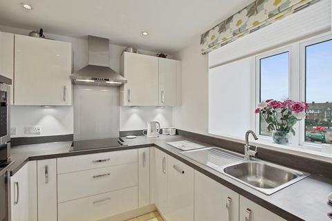 1 bedroom apartment for sale, Landmark Place,Moorfield Road, North Orbital Road, Denham, Uxbridge, Middlesex, UB9 5BY