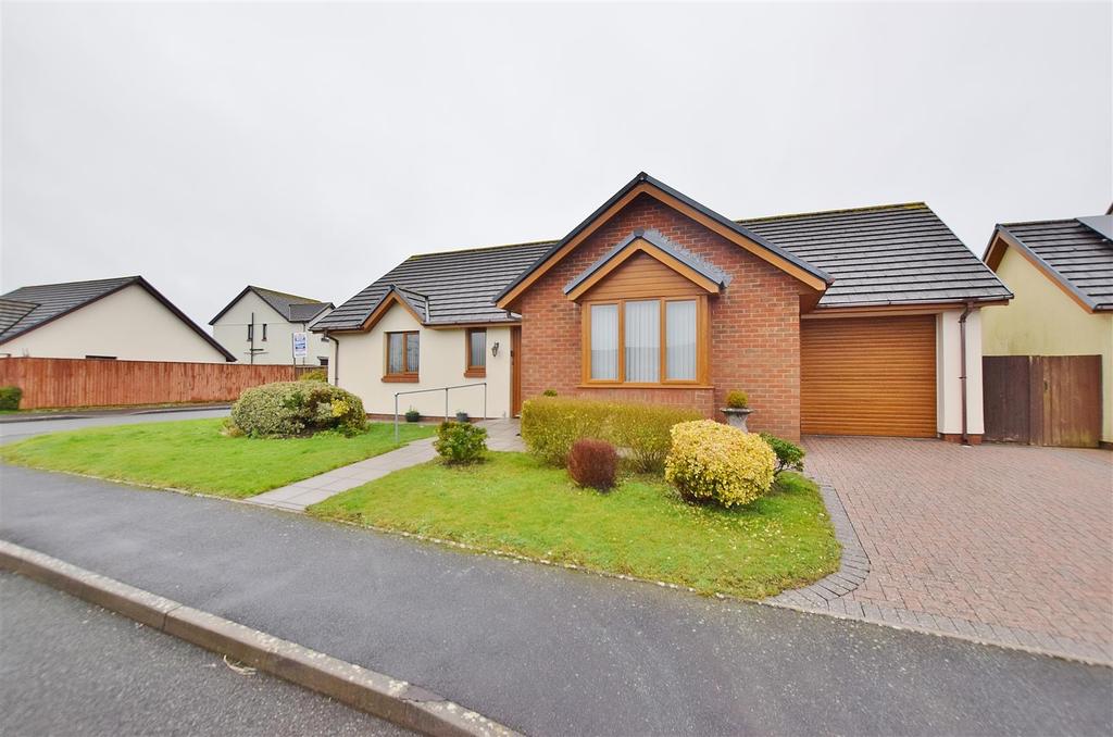 Heritage Gate, Haverfordwest 3 bed detached bungalow £265,000