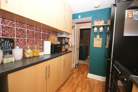 33 Temperance Field, Wyke, Bradford, BD12 9NR