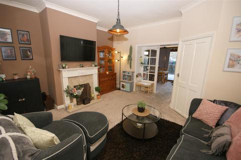 33 Temperance Field, Wyke, Bradford, BD12 9NR
