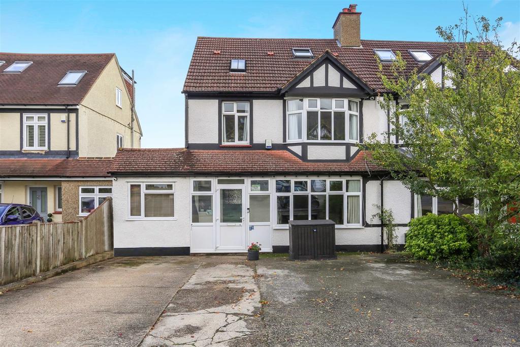 Dalmeny Road, CARSHALTON 5 bed semidetached house £800,000