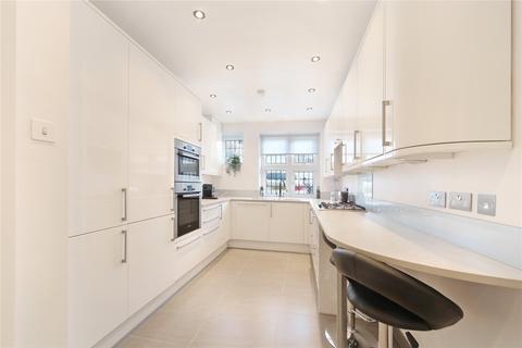 3 bedroom terraced house to rent, St. Mary Abbots Place, Kensington, London, W8