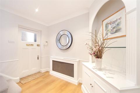 3 bedroom terraced house to rent, St. Mary Abbots Place, Kensington, London, W8