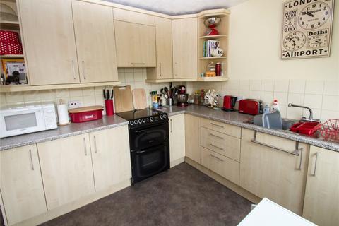 18 Eton Close, Witney, OX28 3GA