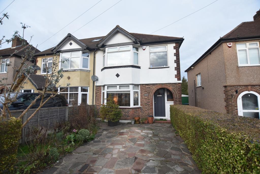 Westfield Avenue, Watford, WD24 3 bed semidetached house £530,000