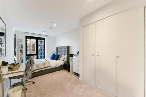 2 bedroom apartment for sale - Fairwater House, Royal Wharf, London, E16