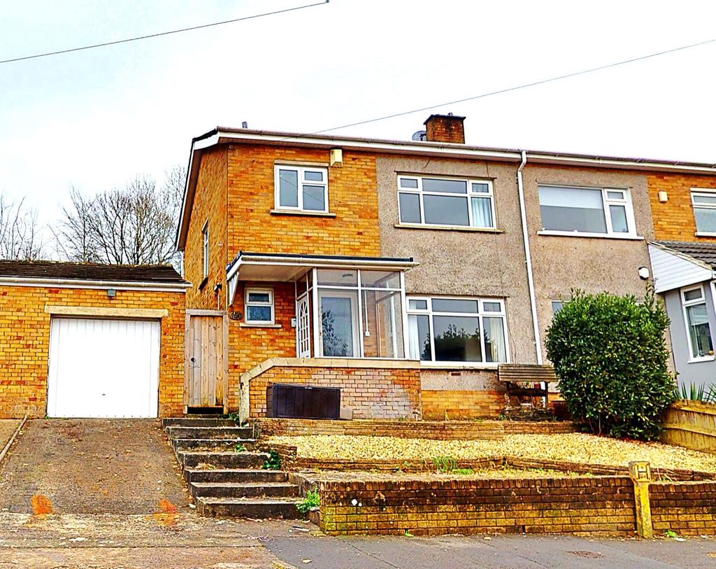 Ridgeway Road, Rumney, Cardiff, CF3 3 bed semidetached house £220,000