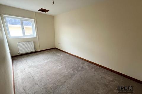 1 bedroom flat to rent - Elizabeth Venmore Court, Yorke Street, Milford Haven, Pembrokeshire. SA73 2LZ