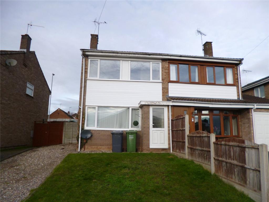 Chichester Avenue, Kidderminster, DY11 3 bed semidetached house £775