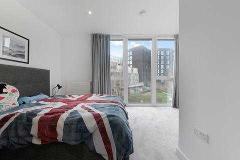 3 bedroom townhouse for sale, Starboard Way, Royal Wharf, London, E16