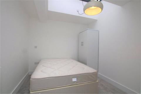 2 bedroom apartment to rent, Queens Road, Reading, Berkshire, RG1