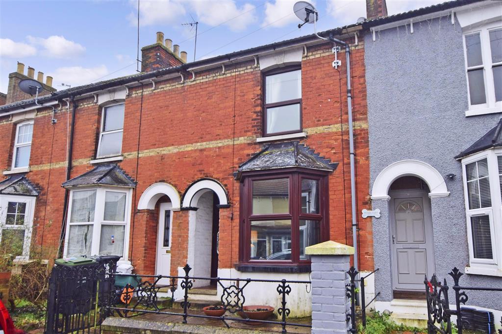Bramley Road, Snodland, Kent 2 bed terraced house £220,000