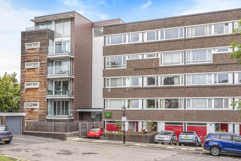 Fair Acres, Bromley 2 bed flat £285,000