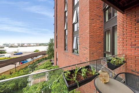 1 bedroom apartment for sale, Summerston House, Royal Wharf, London, E16